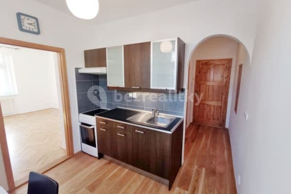 Prenájom bytu 1-izbový 30 m², Na Slovance, Praha Prenájom bytu 1-izbový 30 m², Na Slovance, Praha