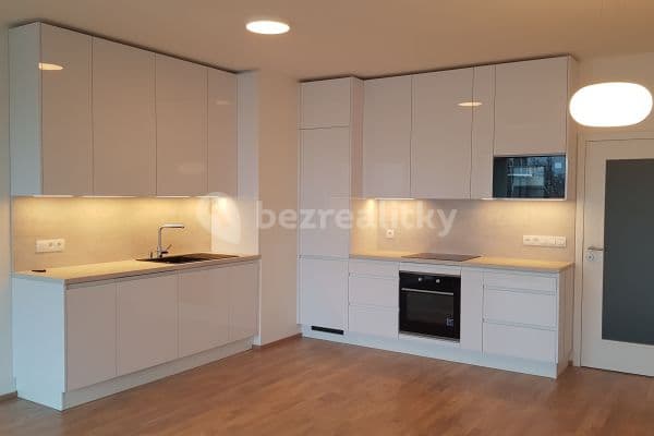 Prenájom bytu 3-izbový 93 m², Za karlínským přístavem, Praha Prenájom bytu 3-izbový 93 m², Za karlínským přístavem, Praha