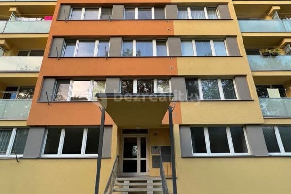 Prenájom bytu 1-izbový 38 m², Dělnická, Kolín, Středočeský kraj