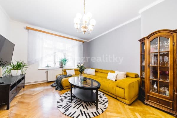 Prenájom bytu 3-izbový 115 m², Podskalská, Praha, Praha