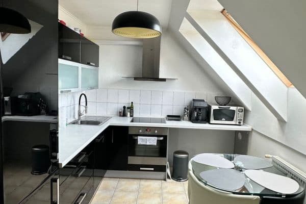 Prenájom bytu 1-izbový 52 m², U Školky, Nupaky Prenájom bytu 1-izbový 52 m², U Školky, Nupaky
