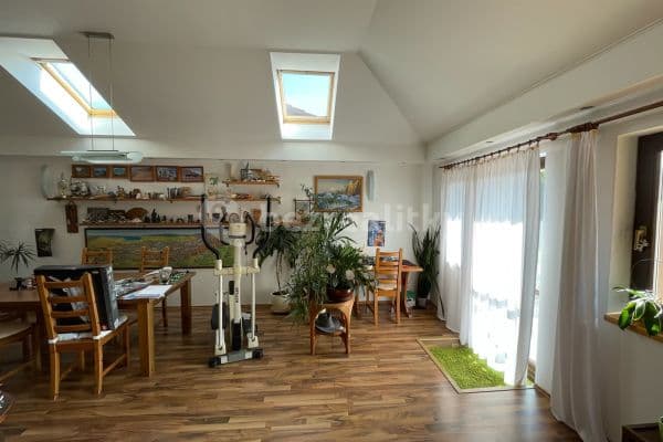 Prenájom domu 180 m², pozemek 1.100 m², Na Výsluní, Králův Dvůr Prenájom domu 180 m², pozemek 1.100 m², Na Výsluní, Králův Dvůr