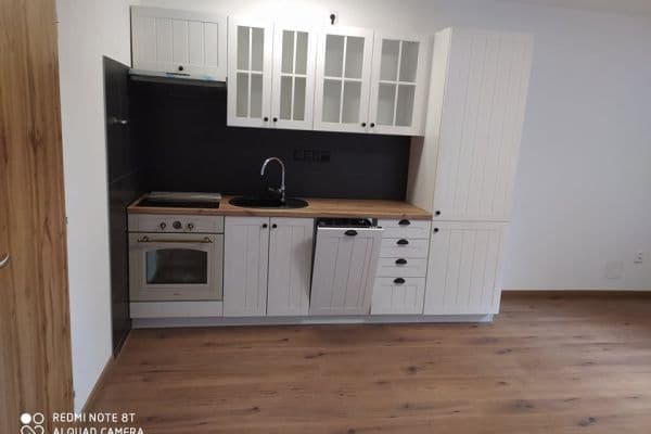 Prenájom bytu 1-izbový 33 m², Havlíčkův Brod Prenájom bytu 1-izbový 33 m², Havlíčkův Brod