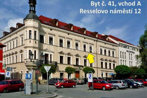 Prenájom bytu 2-izbový 36 m², Resselovo náměstí, Chrudim Prenájom bytu 2-izbový 36 m², Resselovo náměstí, Chrudim