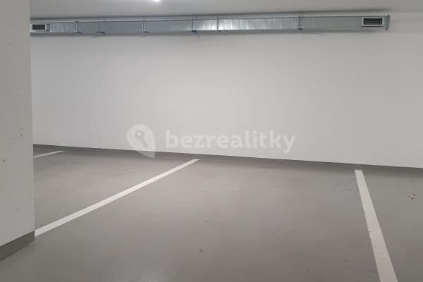 Prenájom garáže 18 m², Cukrovarnická, Hlavní město Praha Prenájom garáže 18 m², Cukrovarnická, Hlavní město Praha
