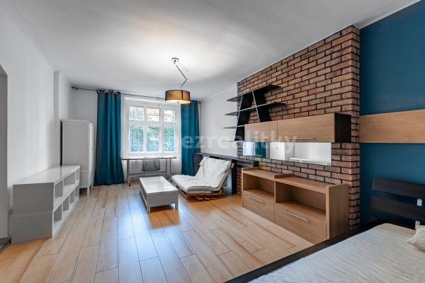 Prenájom bytu 1-izbový 38 m², U Libušiných lázní, Praha