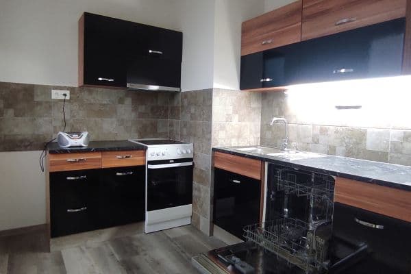 Prenájom bytu 1-izbový 40 m², Na Vršku, Jablonec nad Nisou, Liberecký kraj Prenájom bytu 1-izbový 40 m², Na Vršku, Jablonec nad Nisou, Liberecký kraj