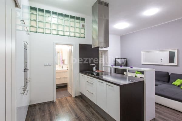 Predaj bytu 2-izbový 57 m², Komenského, Olomouc