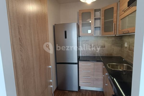 Prenájom bytu 2-izbový 43 m², Famfulíkova, Praha Prenájom bytu 2-izbový 43 m², Famfulíkova, Praha