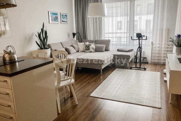 Prenájom bytu 2-izbový 60 m², Sousedíkova, Hlavní město Praha Prenájom bytu 2-izbový 60 m², Sousedíkova, Hlavní město Praha