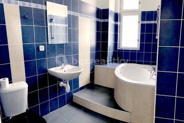 Prenájom bytu 2-izbový 62 m², Žitomírská, Praha Prenájom bytu 2-izbový 62 m², Žitomírská, Praha
