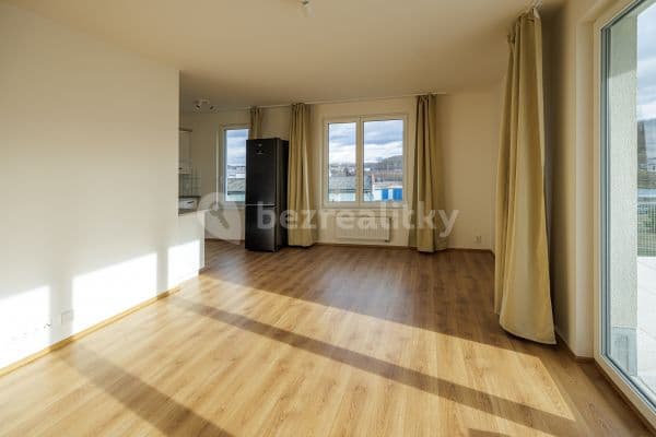Prenájom bytu 2-izbový 65 m², Praha Prenájom bytu 2-izbový 65 m², Praha