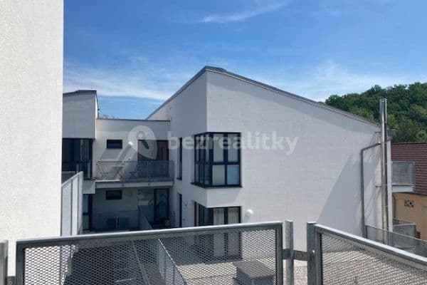 Prenájom bytu 1-izbový 37 m², Mezilehlá, Hlavní město Praha Prenájom bytu 1-izbový 37 m², Mezilehlá, Hlavní město Praha