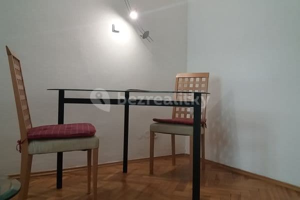 Prenájom bytu 2-izbový 40 m², Neklanova, Praha