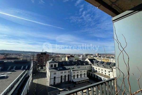 Prenájom bytu 4-izbový 90 m², U Uranie, Hlavní město Praha Prenájom bytu 4-izbový 90 m², U Uranie, Hlavní město Praha