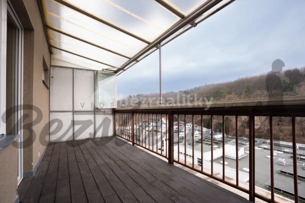 Prenájom bytu 1-izbový 34 m², Vrchlického, Praha Prenájom bytu 1-izbový 34 m², Vrchlického, Praha