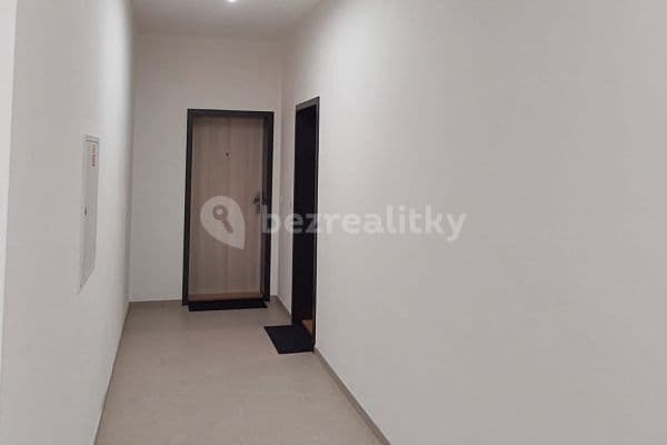 Prenájom bytu 2-izbový 65 m², U Škol, Bučovice