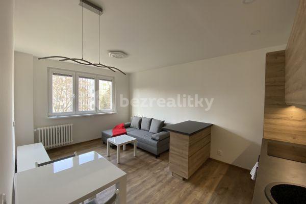 Prenájom bytu 2-izbový 35 m², Budovatelů, Karlovy Vary
