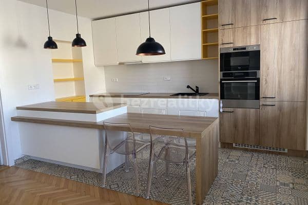 Prenájom bytu 2-izbový 64 m², Dolní, Ostrava Prenájom bytu 2-izbový 64 m², Dolní, Ostrava