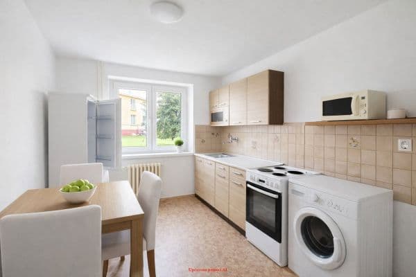 Prenájom bytu 2-izbový 47 m², Dukelská, Havířov-Šumbark Prenájom bytu 2-izbový 47 m², Dukelská, Havířov-Šumbark