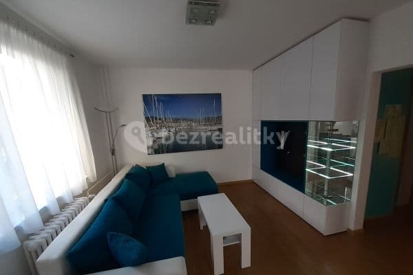 Prenájom bytu 2-izbový 50 m², Valouškova, Brno