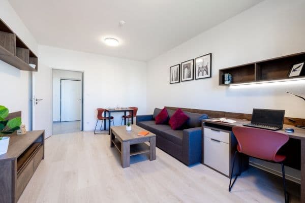 Prenájom bytu 2-izbový 43 m², Magisterská, Plzeň-Jižní Předměstí Prenájom bytu 2-izbový 43 m², Magisterská, Plzeň-Jižní Předměstí