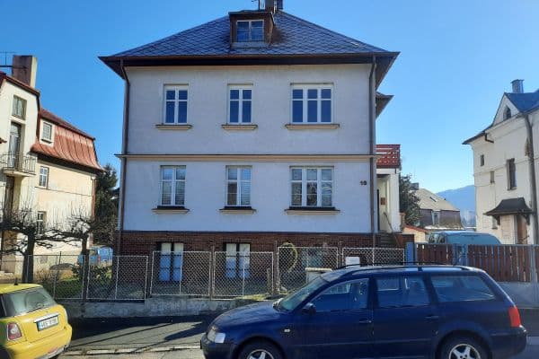 Prenájom bytu 2-izbový 70 m², U Trati, Karlovy Vary Prenájom bytu 2-izbový 70 m², U Trati, Karlovy Vary