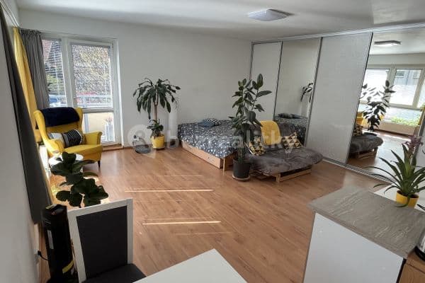 Prenájom bytu 1-izbový 46 m², Svojsíkova, Mladá Boleslav, Středočeský kraj Prenájom bytu 1-izbový 46 m², Svojsíkova, Mladá Boleslav, Středočeský kraj