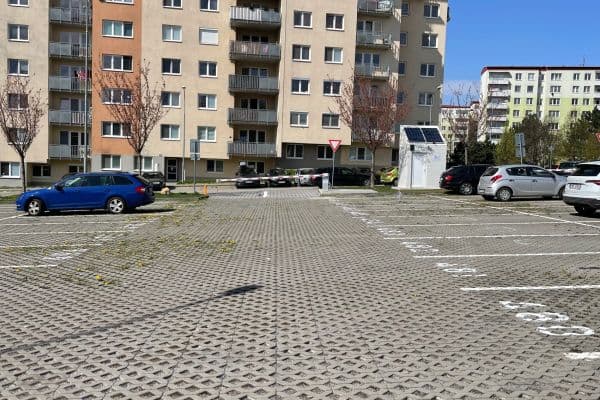 Prenájom garáže 15 m², Sedláčkova, Brno Prenájom garáže 15 m², Sedláčkova, Brno