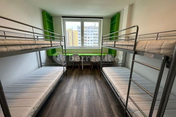 Prenájom bytu 1-izbový 24 m², Děčínská, Praha, Praha