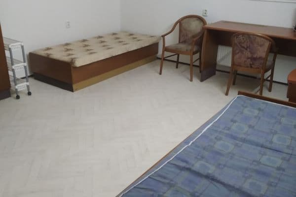 Prenájom bytu Garsoniéra 35 m², Bělohorská, Praha Prenájom bytu Garsoniéra 35 m², Bělohorská, Praha