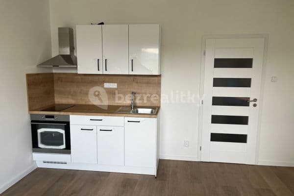 Prenájom bytu 2-izbový 41 m², Dvořákova, Děčín Prenájom bytu 2-izbový 41 m², Dvořákova, Děčín