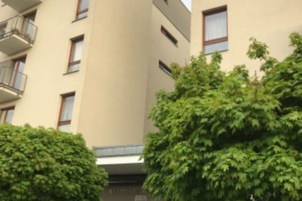 Prenájom bytu 3-izbový 90 m², Na Srážku, Hlavní město Praha Prenájom bytu 3-izbový 90 m², Na Srážku, Hlavní město Praha