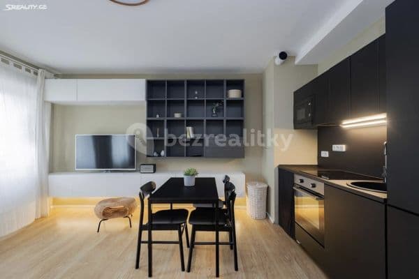 Prenájom bytu Garsoniéra 27 m², V Závětří, Praha Prenájom bytu Garsoniéra 27 m², V Závětří, Praha