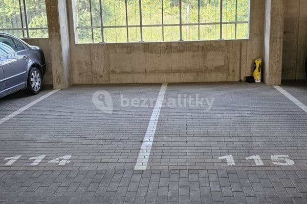 Prenájom garáže 15 m², Drnovská, Hlavní město Praha Prenájom garáže 15 m², Drnovská, Hlavní město Praha