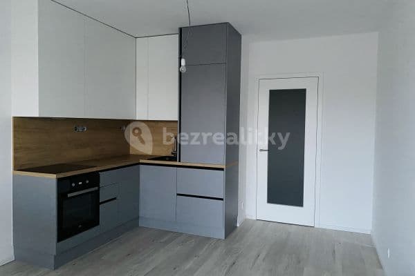 Prenájom bytu 1-izbový 33 m², Střední, Brno Prenájom bytu 1-izbový 33 m², Střední, Brno