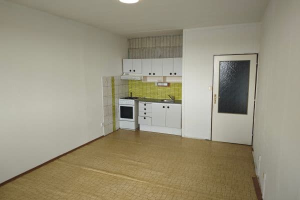 Prenájom bytu 2-izbový 45 m², třída Edvarda Beneše, Hradec Králové Prenájom bytu 2-izbový 45 m², třída Edvarda Beneše, Hradec Králové