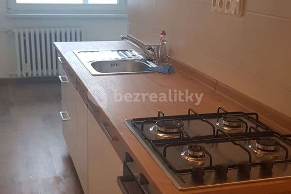 Prenájom bytu 1-izbový 55 m², Komenského náměstí, Říčany Prenájom bytu 1-izbový 55 m², Komenského náměstí, Říčany
