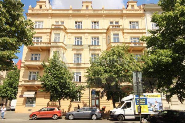 Prenájom bytu 3-izbový 120 m², náměstí Jiřího z Poděbrad, Hlavní město Praha