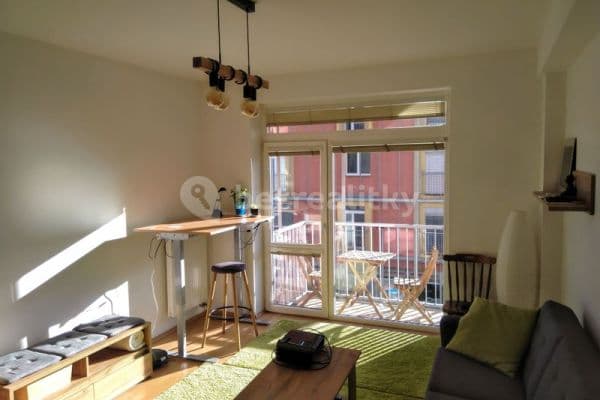 Prenájom bytu 2-izbový 54 m², U Soudu, Ostrava Prenájom bytu 2-izbový 54 m², U Soudu, Ostrava