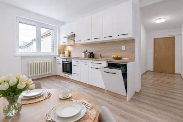 Prenájom bytu 3-izbový 69 m², Na Nábřeží, Havířov-Město Prenájom bytu 3-izbový 69 m², Na Nábřeží, Havířov-Město