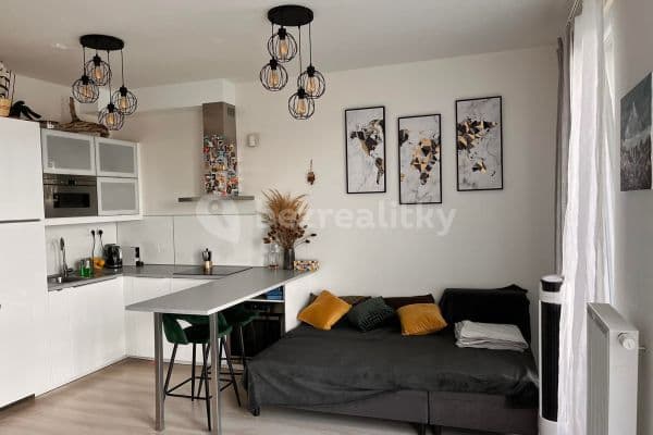 Prenájom bytu 1-izbový 36 m², Emy Destinové, Jinočany Prenájom bytu 1-izbový 36 m², Emy Destinové, Jinočany
