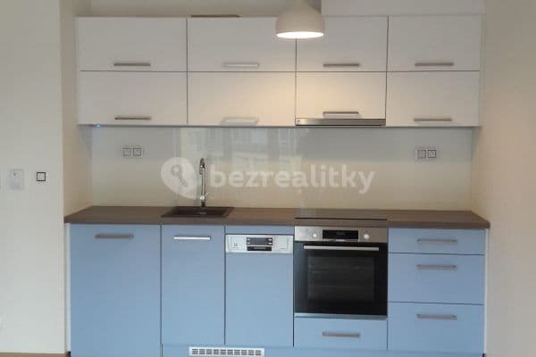 Prenájom bytu 1-izbový 45 m², Dobnerova, Olomouc Prenájom bytu 1-izbový 45 m², Dobnerova, Olomouc