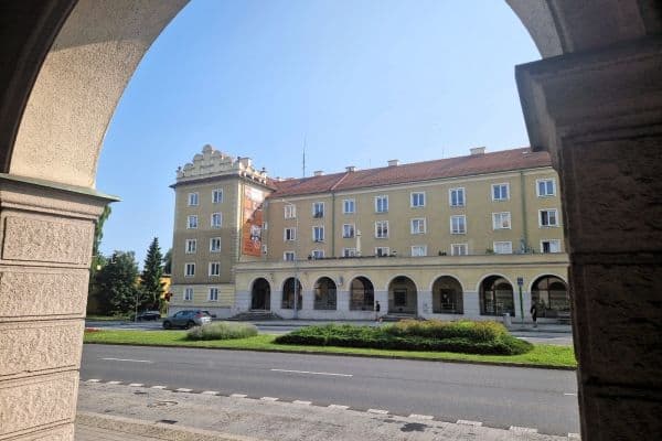 Prenájom nebytového priestoru 71 m², Hlavní třída, Prenájom nebytového priestoru 71 m², Hlavní třída,