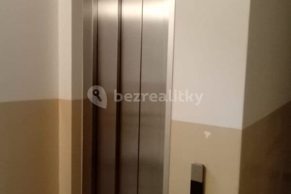 Prenájom bytu 3-izbový 73 m², Láskova, Praha Prenájom bytu 3-izbový 73 m², Láskova, Praha