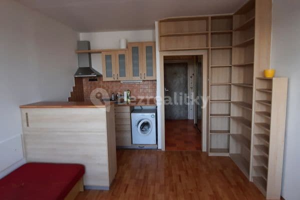 Prenájom bytu Garsoniéra 28 m², Jabloňová, Praha Prenájom bytu Garsoniéra 28 m², Jabloňová, Praha