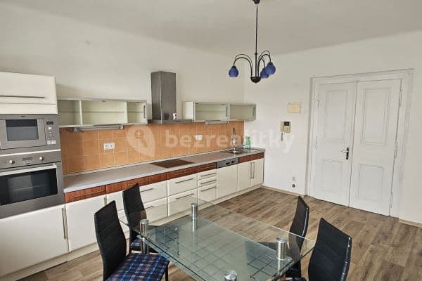 Prenájom bytu 3-izbový 72 m², gen. Klapálka, Kladno Prenájom bytu 3-izbový 72 m², gen. Klapálka, Kladno