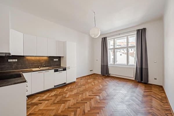 Prenájom bytu 3-izbový 71 m², Rybalkova, Praha Prenájom bytu 3-izbový 71 m², Rybalkova, Praha