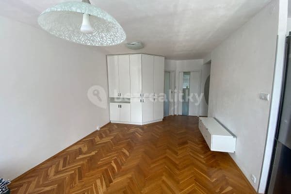 Prenájom bytu 3-izbový 60 m², K Olympiku, Praha Prenájom bytu 3-izbový 60 m², K Olympiku, Praha