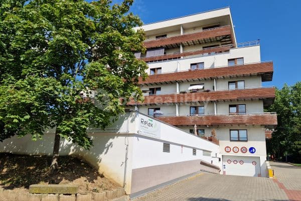 Prenájom garáže 15 m², Švehlova, Praha Prenájom garáže 15 m², Švehlova, Praha